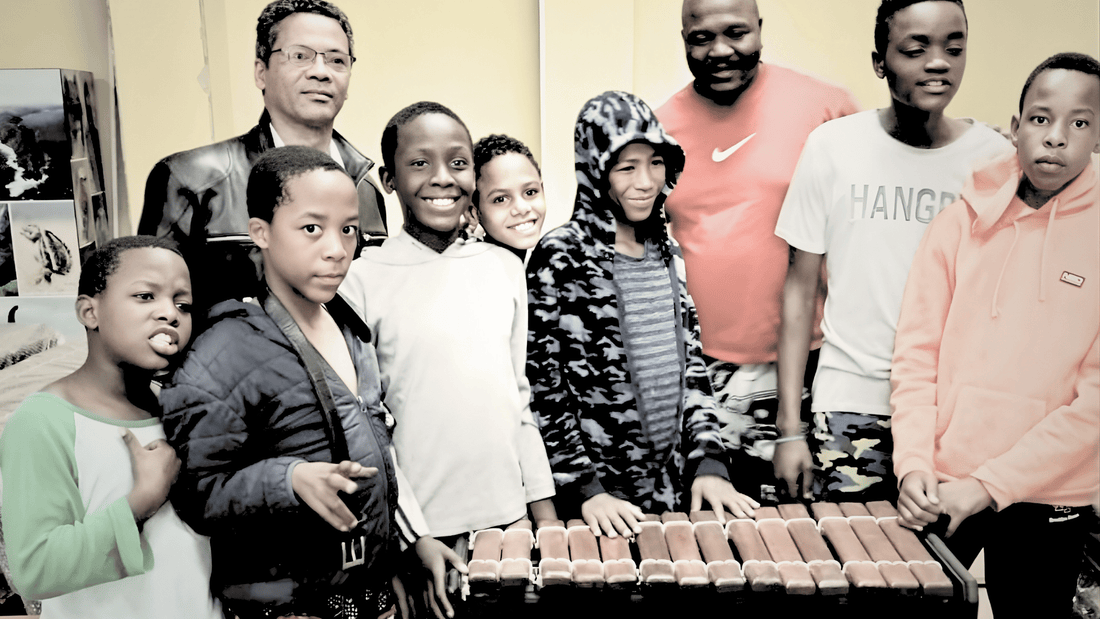 Marimbas angekommen! Musiktraining startet im Excellence Programme.